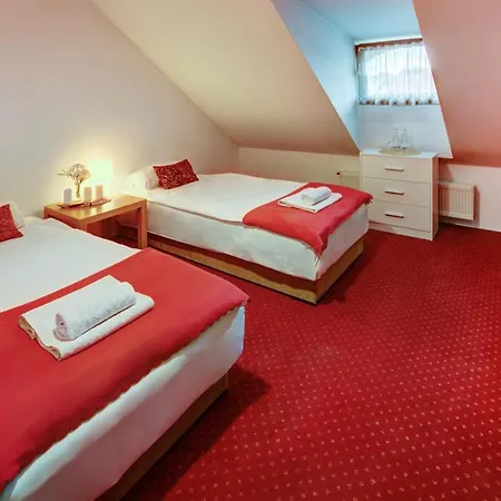 Restauracja Sidlo לינה וארוחת בוקר 3*