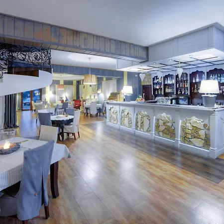 Restauracja Sidlo לינה וארוחת בוקר